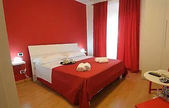 לינה וארוחת בוקר Trasteveredreamsuites 2*